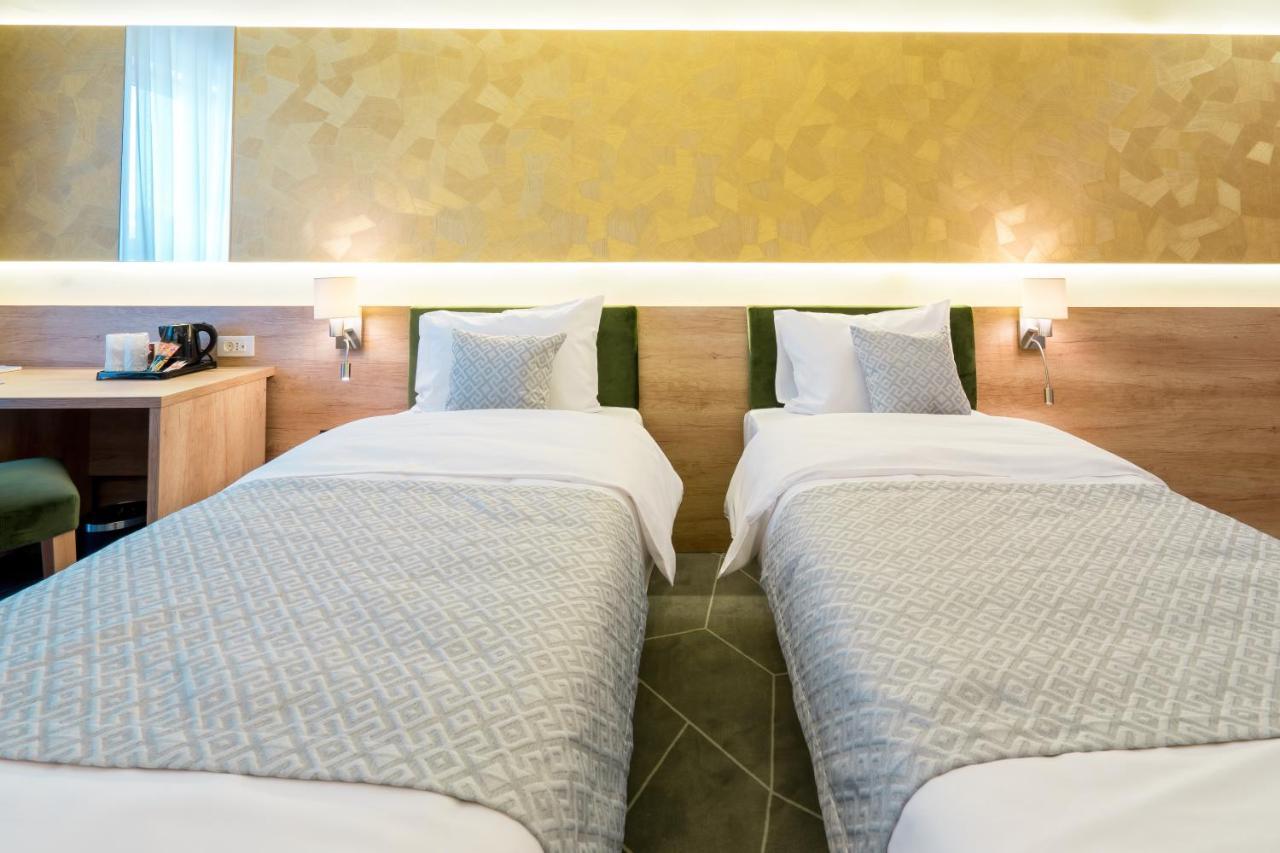 Hotel Console Slobozia  Ngoại thất bức ảnh